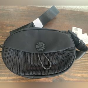 Lululemon Take it on Belt Bag
